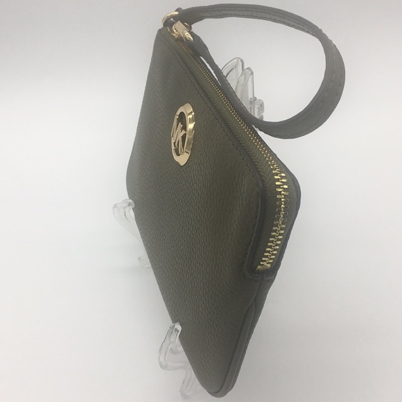 Michael Kors FULTON DUFFLE Lg TZ Wristlet Leather - Picture 3 of 8